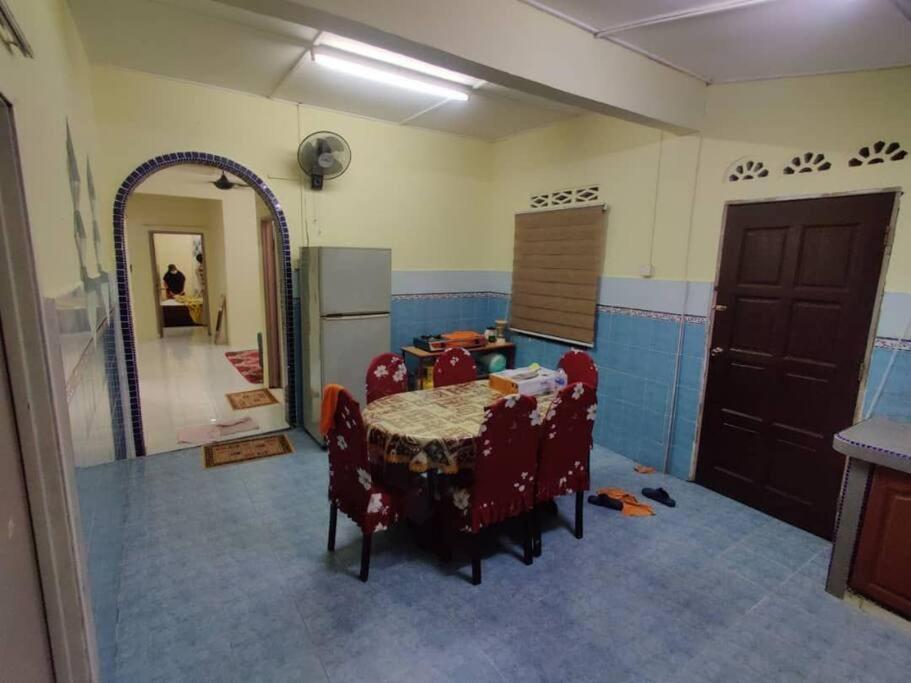Adeeba Homestay Kuantan Zewnętrze zdjęcie